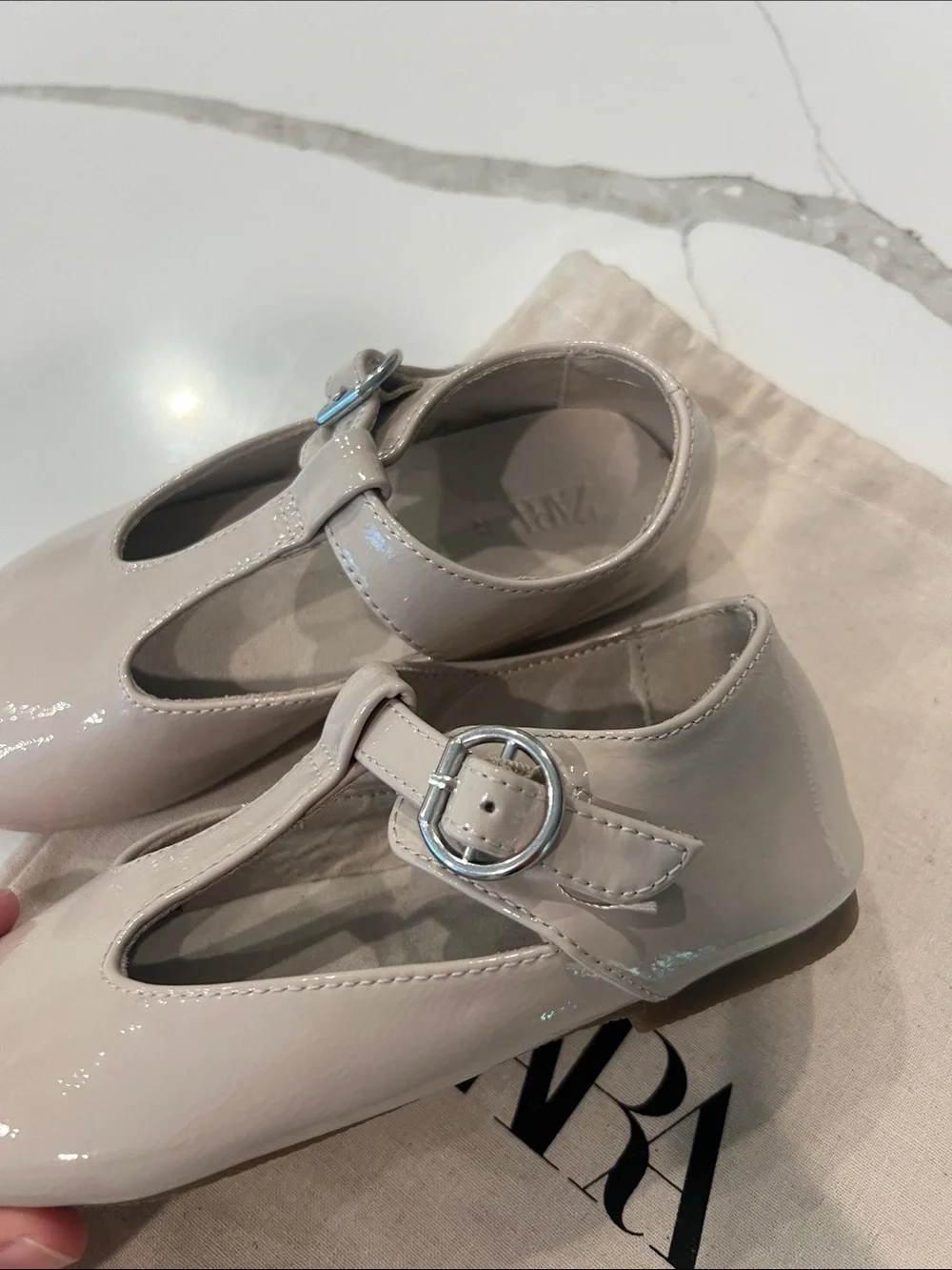Zara Girls Patent T-Strap Mary Jane Shoes in Light Taupe